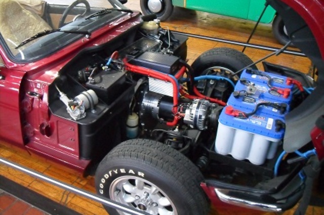 غموض في مستقبل تحويل السيارات العادية لسيارات كهربائية