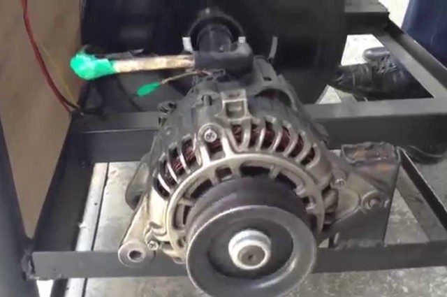 بالاعتماد على وزن السيارة . . اختراع يوفر الطاقة الكهربائية للسيارات 