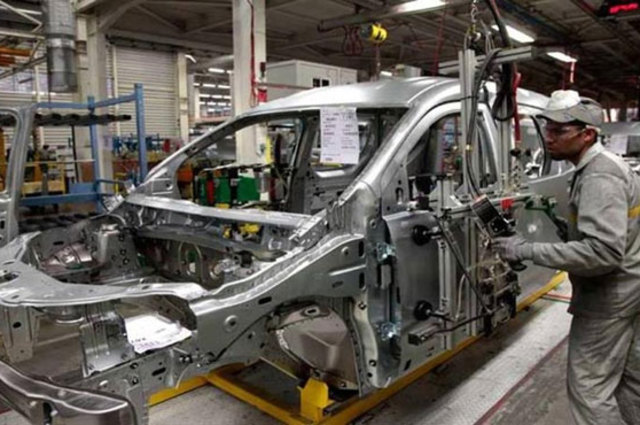 توقعات بحدوث انخفاض في أسعار سيارات مرسيدس عقب تصنيعها في مصر