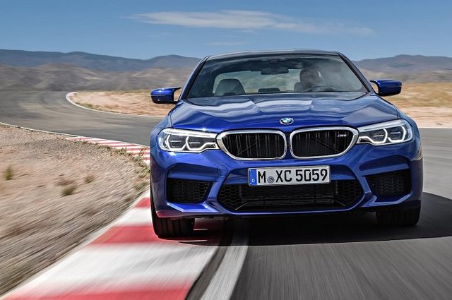 شركة أوروبية تصنع في مصر مهددة بوقف الانتاج بسبب الغاء الجمارك