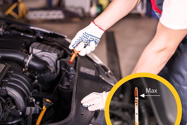 تعرفوا على طريقة وشروط قياس الزيت في المحرك 