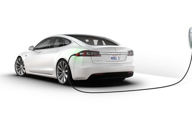 توقعات بوصول مبيعات السيارات الهايبرد والكهربائية الي 10% من السوق