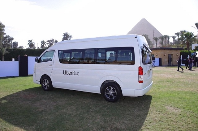 انطلاق خدمة أوبر وكريم باص في القاهرة 