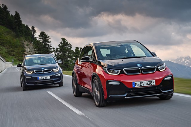 BMW تخاطب البرلمان المصرلادراج السيارات الكهربائية في قانون المرور