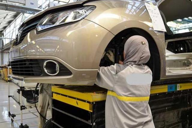 خبير : بعد ارتفاع الدولار الجمركي الصناعة المحلية الحل لسيارة أقل في السعر