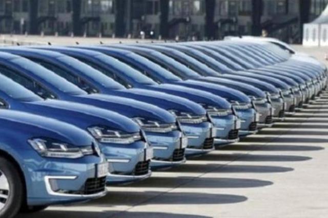 تعرفوا على قيمة الضرائب على السيارات بعد رفع الجمارك