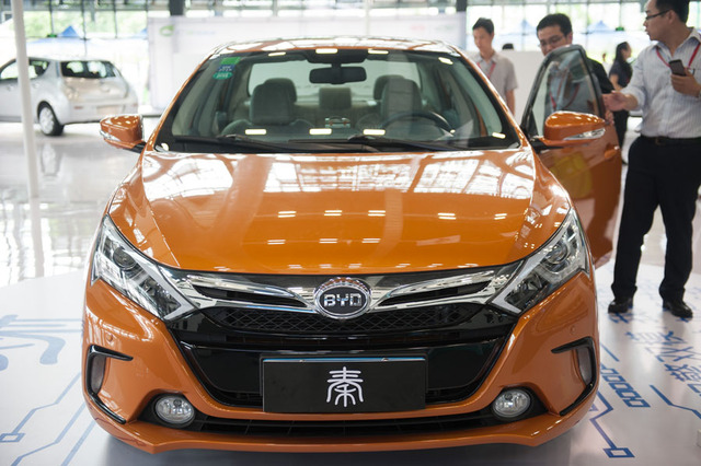 السيارات الصيني تكسب في مصر . . ولكن بالسعر !!