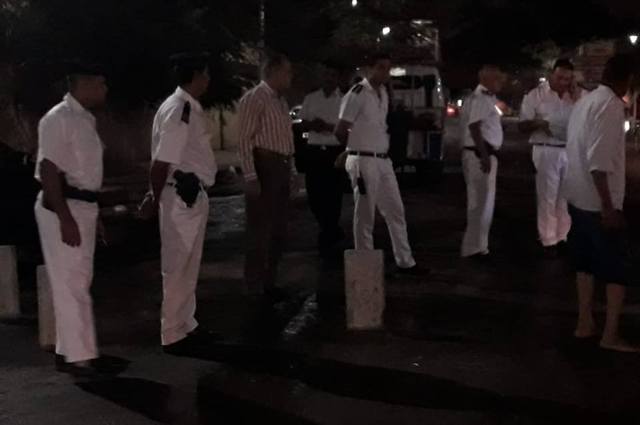 مصادرة أي سيارة في القاهرة تلقى مخلفات مباني واصلاح كسر خط مياه في شارع الجيلاية