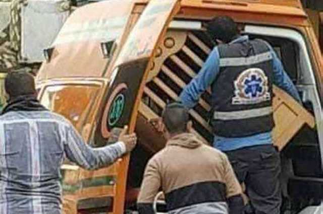 ضجة بعد انتشار صور لسيارة اسعاف تنقل أثاث وفتح باب التحقيق في الأمر