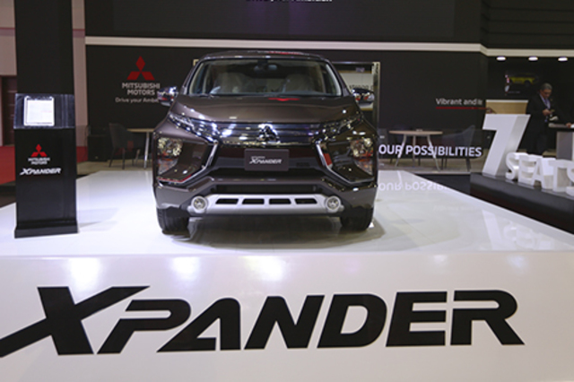 ميتسوبيشي تقدم اكسباندر واكليبس كروس ولانسر في اوتوماك فورميلا