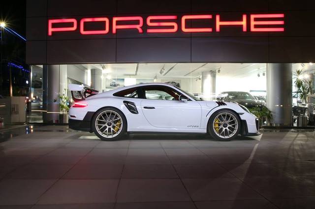 ختام مسابقة بورشة للتصوير السيلفي مع 911 GT2RS في مصر