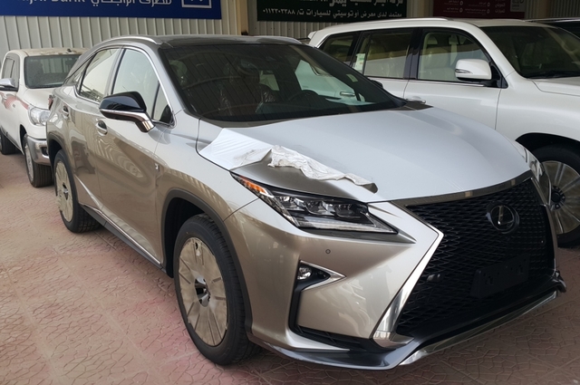 توقعات بأزمة في سوق السيارات الخليجية في مصر بسبب قطع الغيار