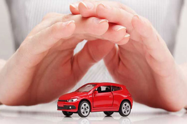 خبير تأميني يطالب بفرض التأمين الشامل على السيارات في مصر