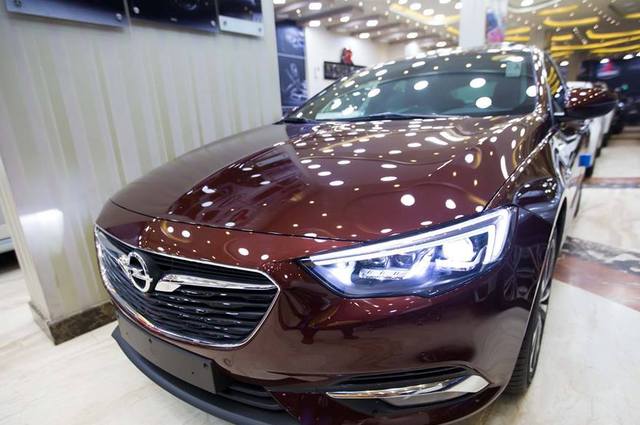 تعرفوا على مواصفات أوبل انسجنيا جراند سبورت الأعلى مبيعاً في فئتها بمصر