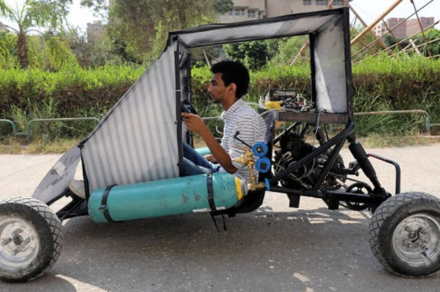 العالم يتحدث عن السيارة المصرية التي تعمل بالهواء