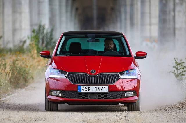 شاهدوا شكل سكودا فابيا 2018 الجديدة 