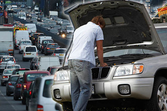 ما الذي يجب أن تقوم به عند تعطل سيارتك على الطريق؟