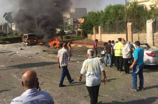 انفجار سيارة ملاكي في الدقي بسبب ماس كهربائي