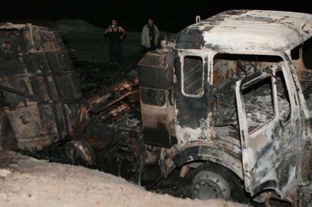 نقل كبيرة تقتل 12 مصري بسبب اصطدامها بمنزل وميكروباص