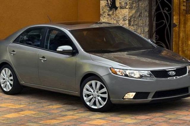 خصومات على قطع غيار سيارات كيا سيراتو وكارينز من التوكيل