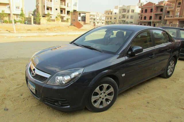 أوبل فيكترا . . اسم محبوب من الشباب في سوق المستعمل