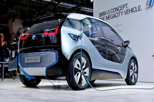 استيراد سيارات نيسان ليف وكيا سول وتسلا المستعملة للسوق المصري