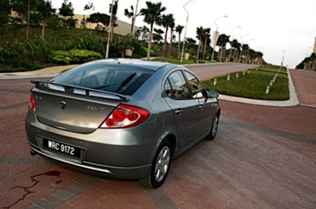 بروتون جين 2 موديل 2016 . . سيارة سهلة القيادة بمحركات 1600 سي سي 