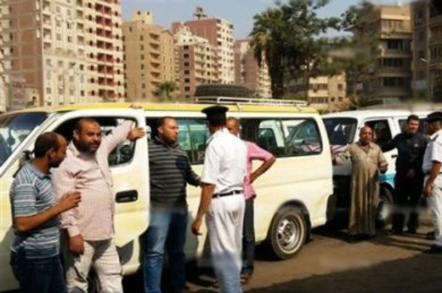 مطالب في مجلس النواب لمنع استغلال سائقي السيرفيس لرفع تذكرة المترو