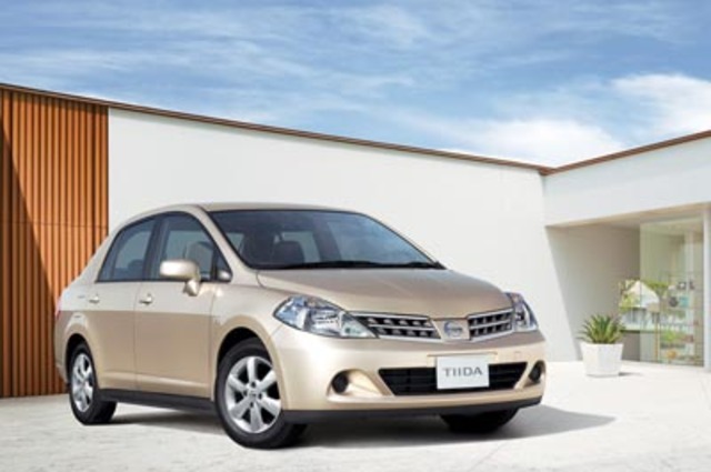 نيسان تيدا 2009 . . سيارة هاتشباك مميزة في التصميم للراغبين في التميز