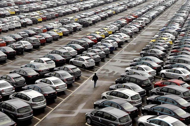 توقعات من تجار السيارات بنمو المبيعات في 2018