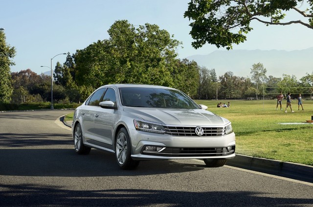 تعرفوا على أهم مزايا فولكس فاجن باسات 2018 