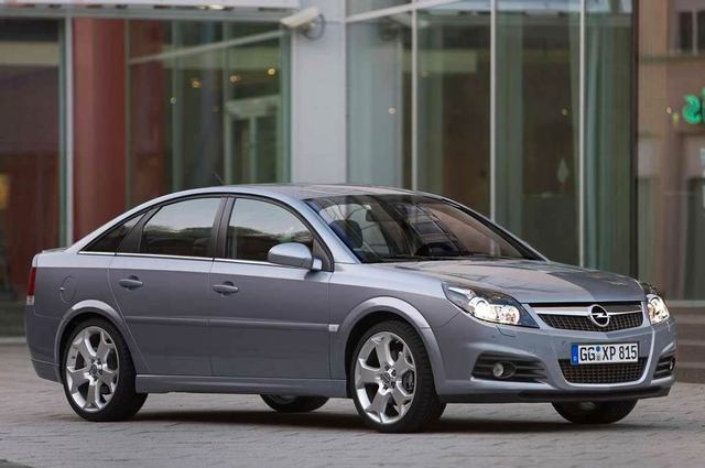 أوبل فيكترا 2007 بمحرك 1600 سي سي بقوة 105 حصان