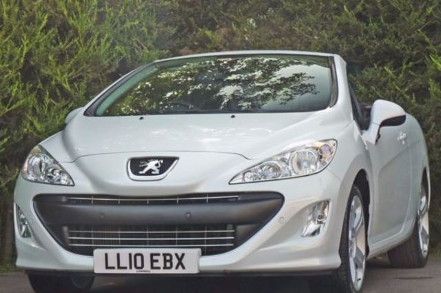 بيجو 3800 CC . .من أكثر السيارات الكابروليه انتشاراً في مصر