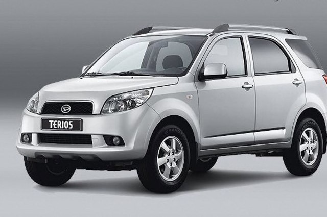 دايهاتسو جراند تيريوس موديل 2013 توفرت بـ 4 طرازات وتجهيزات عديدة