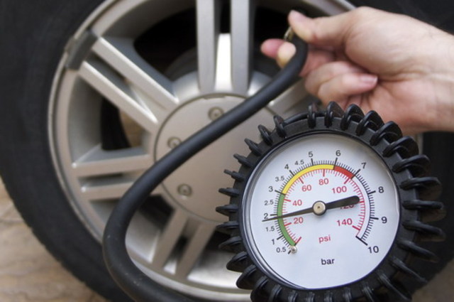 حملات مرورية على الطرق السريعة تستهدف اطارات السيارات