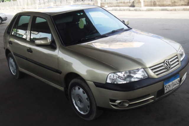 فولكس فاجن بوينتر 2005 . . سيارة شبابية بمحرك صغير وسعر مناسب