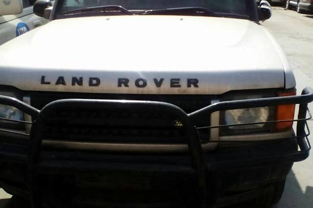 بالصور : شاهدوا أهم سيارات مزاد جمرك مطار القاهرة في 6 مارس