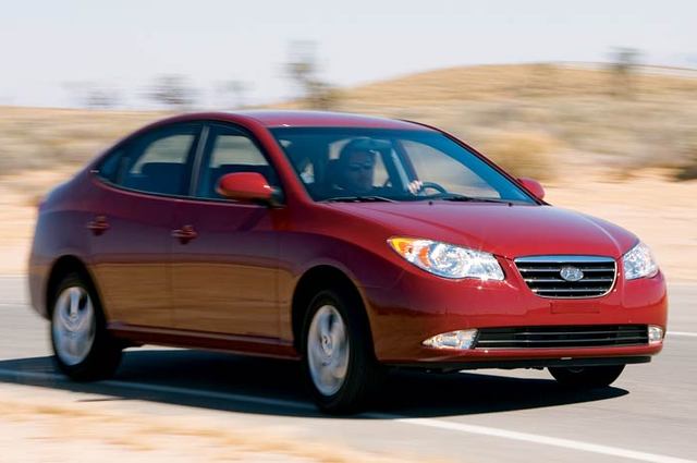 هيونداي النترا 2007 . . سيدان متوسطة الحجم بسعر متوسط 157 ألف جنيه