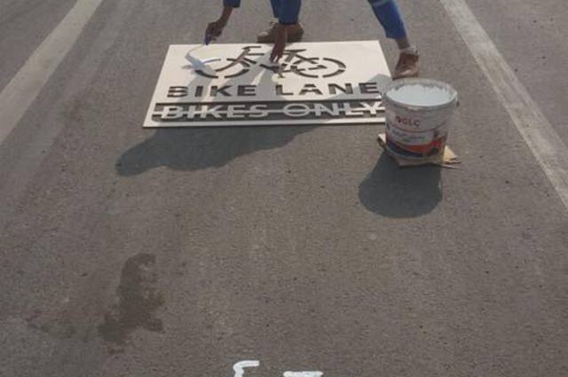 المرور : مسار الدراجات الهوائية على طريق العين السخنة خطير