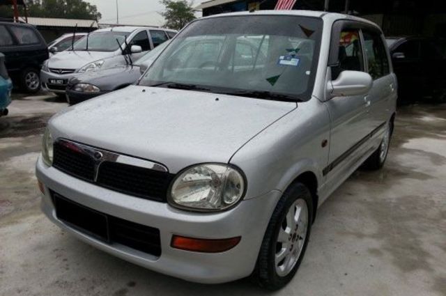 برودوا كليسا . . سيارة مستعملة صغيرة مثالية للزحام في الطرق المصرية