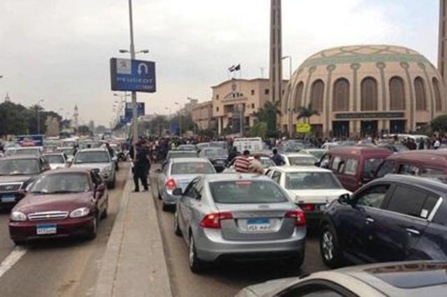 حادث مروري بين 3 سيارات في محيط صلاح سالم وآخر على كوبري أكتوبر