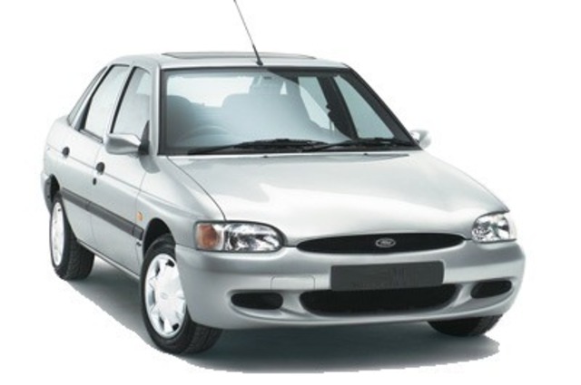 فورد اسكورت المستعملة مميزة في السفر والمتانة وعيوبها قطع الغيار