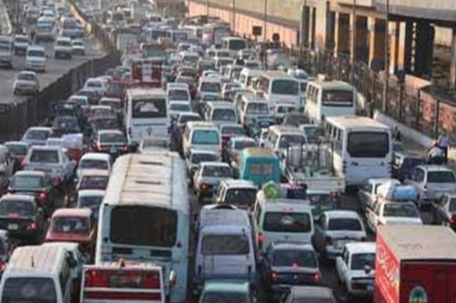 حوادث مرورية تقود لزحام على الكورنيش والدائري اليوم