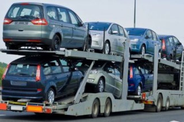 مسئولون : تأجيل خفض الجمارك الأوروبية يدعم صناعة السيارات المحلية وخزينة الدولة