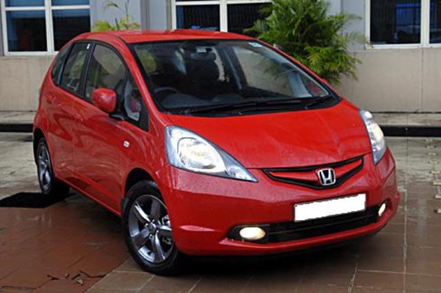 هوندا جاز سيارة قليلة العيوب قليلة الشهرة وأسعارها بين 80 و100 ألف