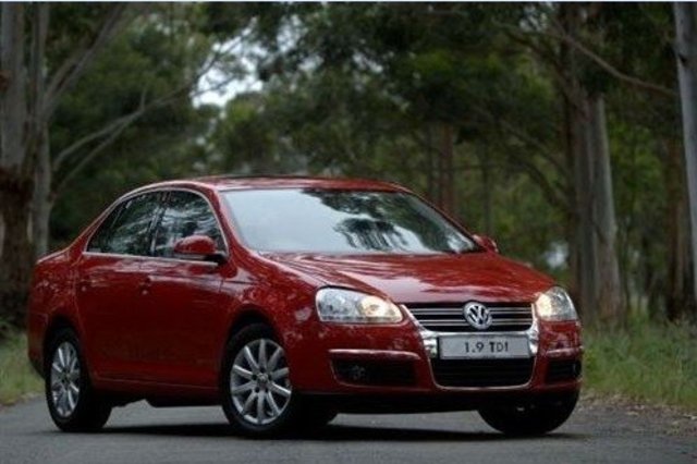 فولكس فاجن جيتا 2006 . . صالون واسعة توفرت بسعر 170 ألف جنيه من 12 عام