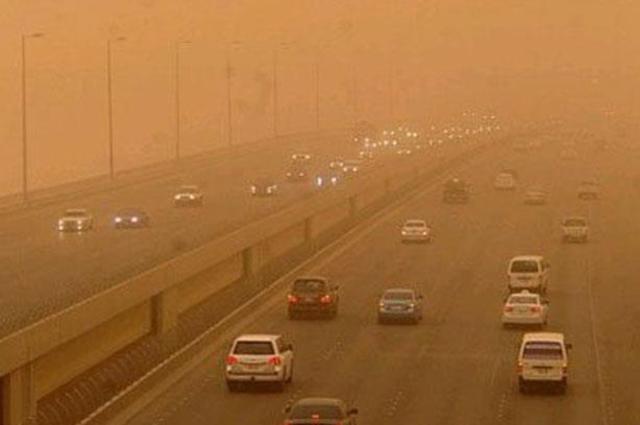 أهم النصائح المرورية لقيادة آمنة في العواصف الترابية في مصر