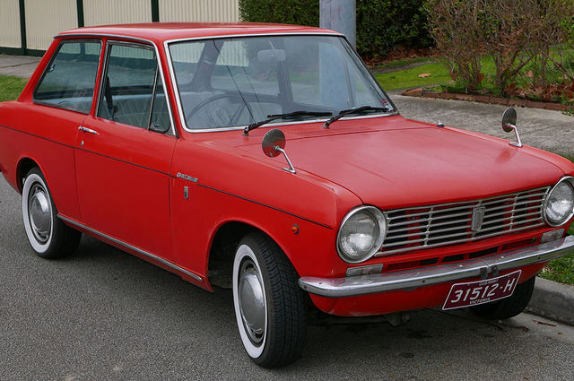 نيسان صني في أول جيل لها حملت اسم داتسون 1000