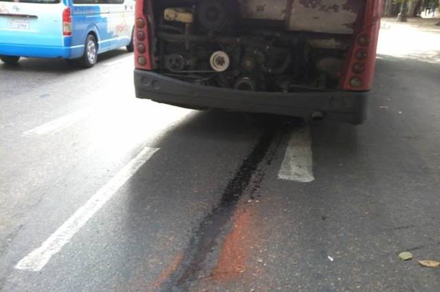 حملات لرفع السيارات بجوار الكنائس وازالة بقع زيت بشوارع الزمالك خشية الحوادث