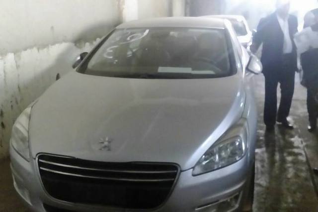 بالصور : شاهدو أهم السيارات المعروضة للبيع في مزاد البنك الأهلى